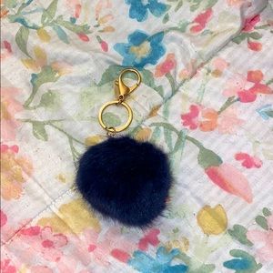 Puffy ball keychain🖤